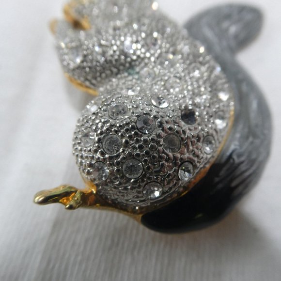 Vintage Squirrel Brooch Figural Sparkly Enamel Pin - Picture 4 of 7